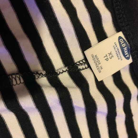 Old Navy Black and White Striped Sleeveless Dress - Picture 2 of 4